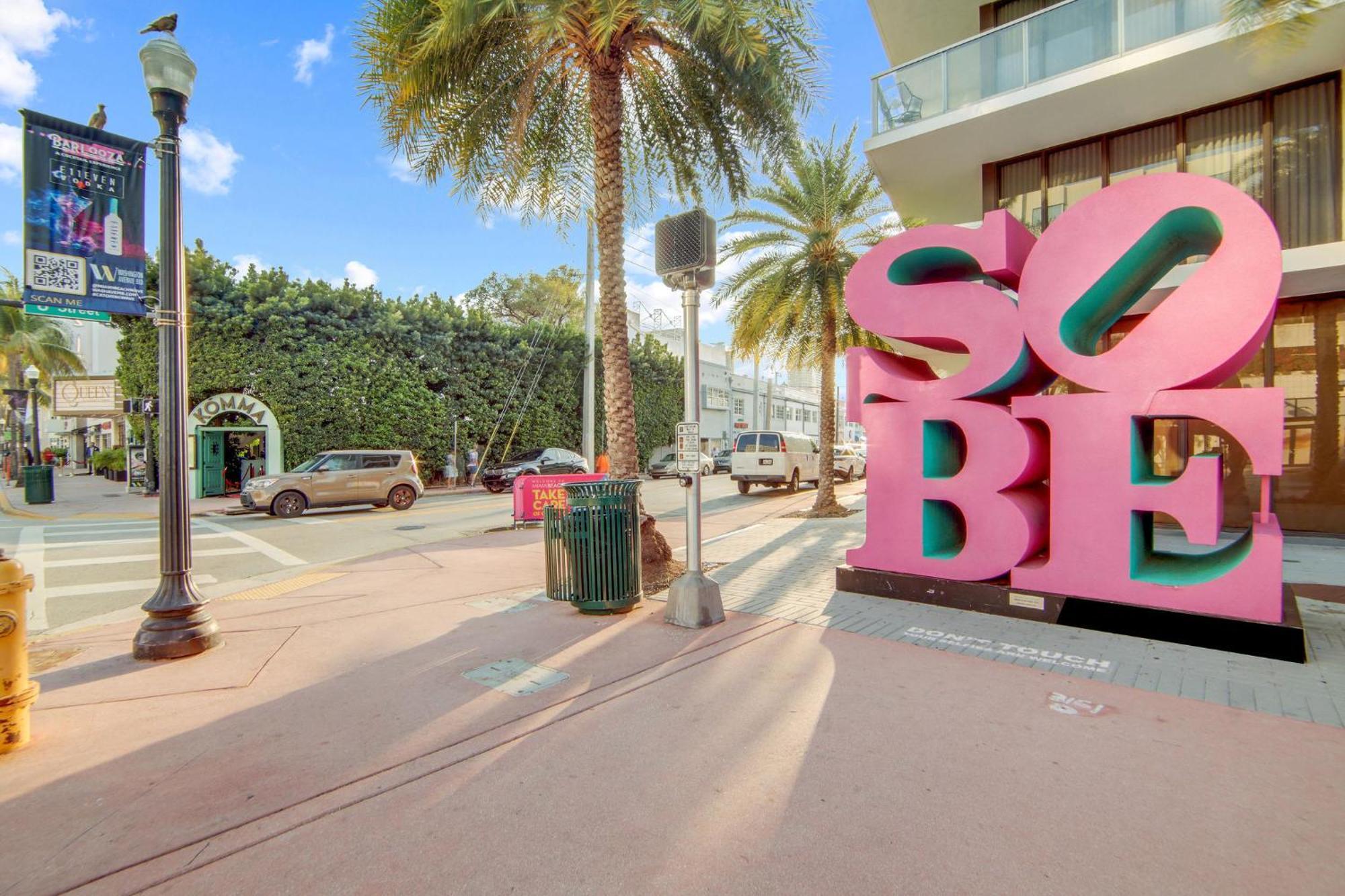 Deco Beachside Apt, W/2 Queen Beds, Washer/Dryer マイアミビーチ エクステリア 写真